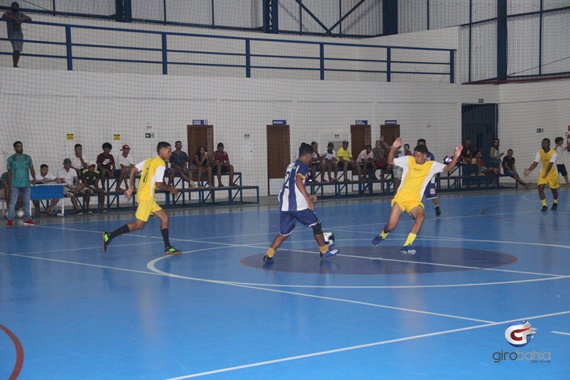 Abertura da 4 ª Copa Bela Verão de Futsal de Itabela começa com casa cheia  e chuva de gols - Giro