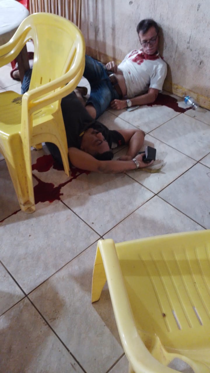 Dupla executa sete pessoas em bar após perder jogo de sinuca