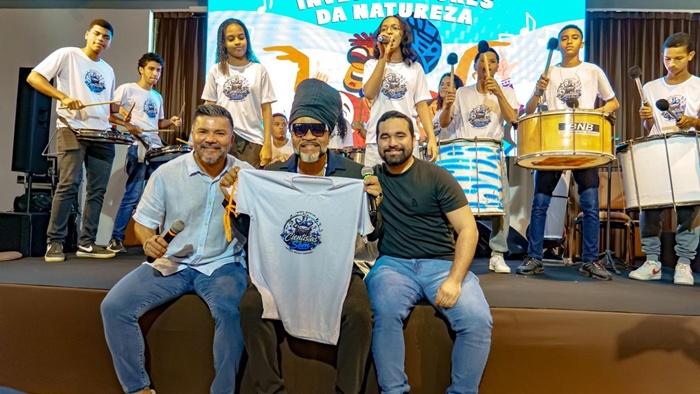 Carlinhos Brown lança projeto de educação ambiental em Porto Seguro